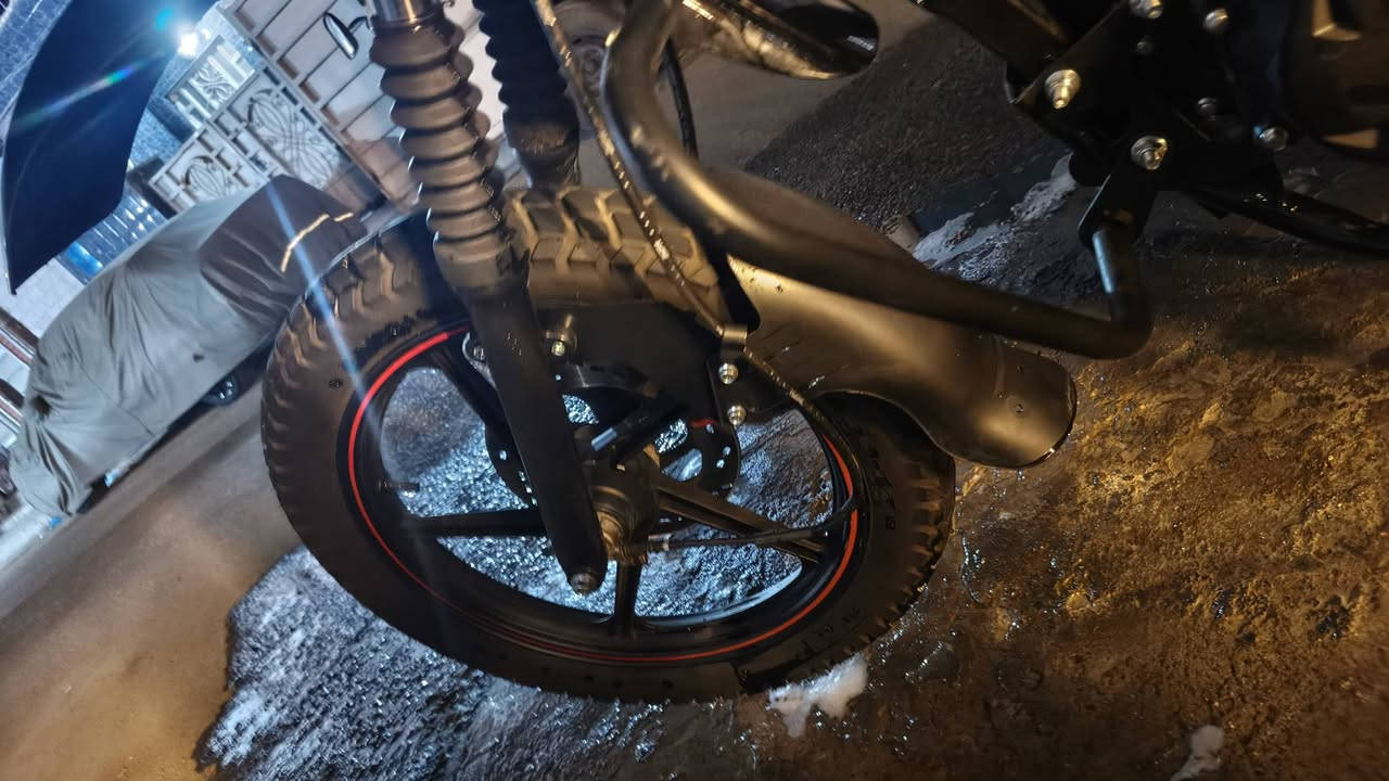 🏍️ السلام عليكم اخوان دراجه دايوان موديل 2025 زيرو ماشيه بس 4189 نظيفه الدراجه 
الموصفات 
دبل بصمه 
دبل سويچ
مدوشمه جديد 
دايوان جبلي 
المكان بغداد البنوك
السعر 1700
الرقم ***********
