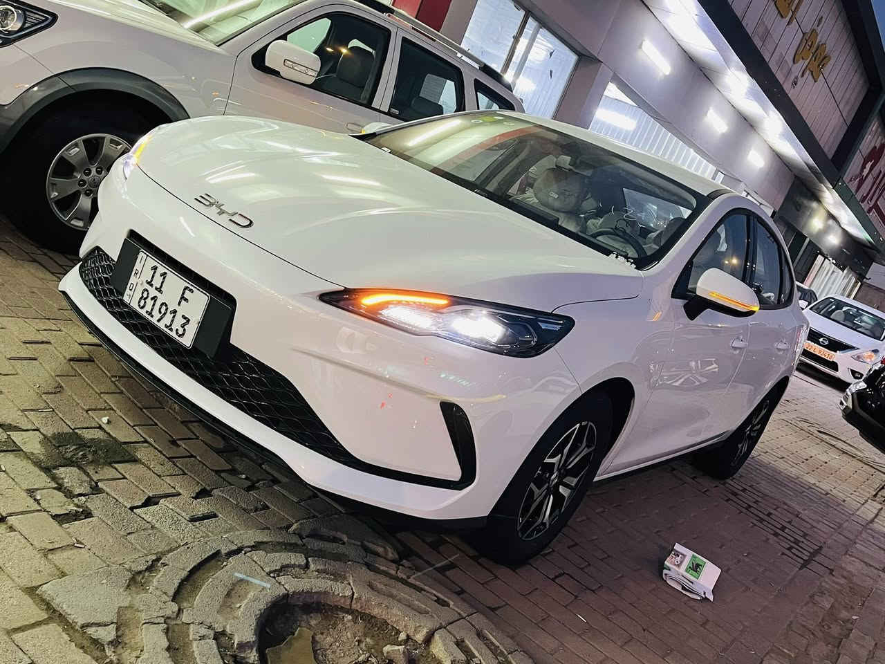 السلام عليكم بي وايدي سيل 5 موديل 2025 ويل كب كروم ماشيه 900 كيلو 
مرقمه كامله ابسمي السعر 20 مليون وبيهه مجال 
عدتهه كامله وشاحن 
م هـ *********** 

***********
