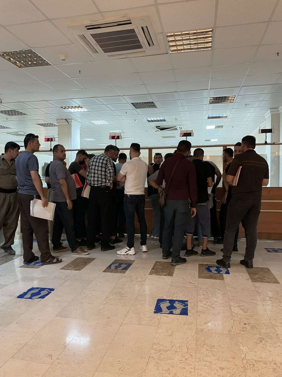 السلام عليكم شلونكم حبايب الي يحتاج شي بدائرت مرور أربيل اني معقب هناك الي يحتاج تحويل سيارات والي يشتري سياره من أربيل اني ويا والي عنده شكالات بدائرت مرور أربيل والي يحتاج شي بربيل بدائرة مرور أربيل أو بل معارض اتصلو على هذه رقم. *********** /*********** وهذه رقم بي واتساب اي سأل اتصلو على هذه رقم اخوكم عبدالله وياكم
