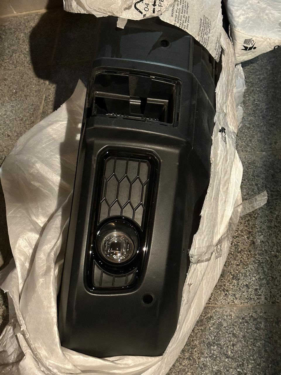 شباب عندي اغراض tank 300 زيرو
لايتات وتايرات مع الويلات وبك لايتات ودعاميات وبنيد وجاملقات وصدر وغلاف سبير وبعد هواي امور 

بالكارتون واصليات مال شركة

***********
