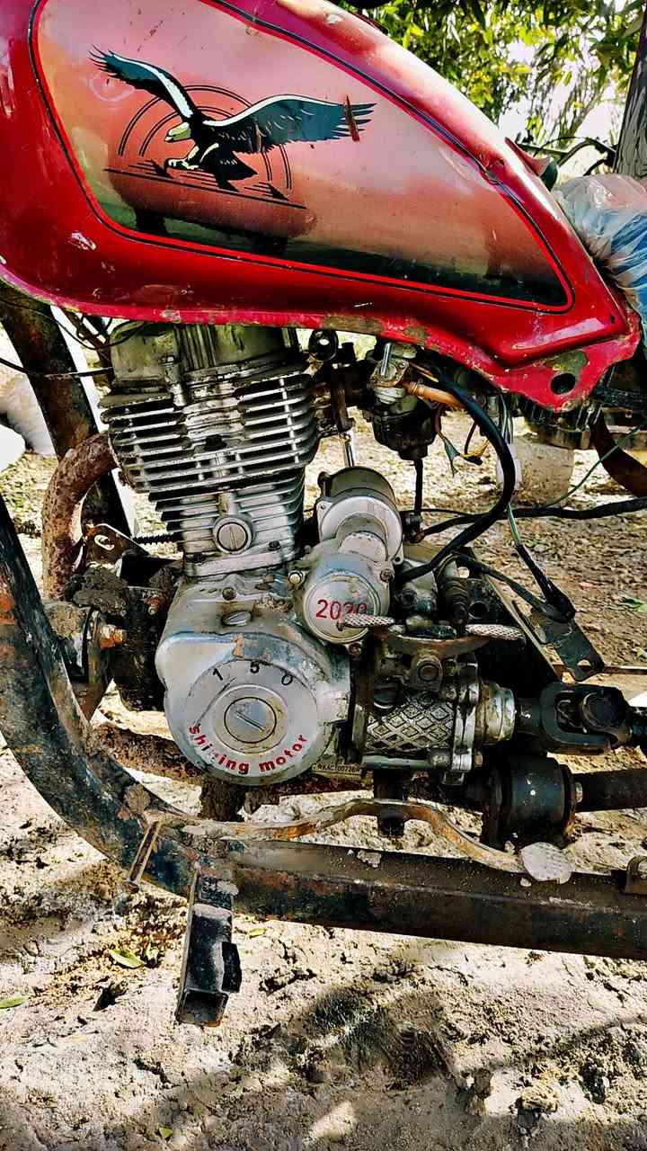 شباب ستوته لبيع موديل 16كلك محرك 2020ما مفتوح ستوته نشيطه سعر 700وبيها مجال لشراي  ديوانيه قضاء الشافعيه ***********
