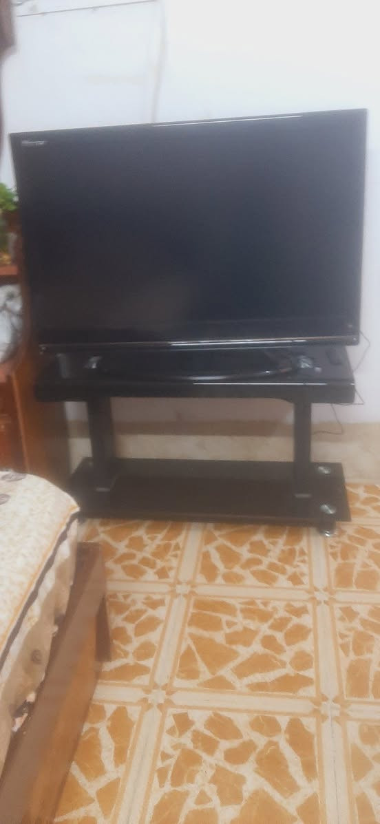 شاشة للبيع بيها جهاز ايحول التلفزيون العادي الا تلفزيون اسمارت السعر  ١٥٠ الف او بي مجال


**إذا كنت صاحب هذا الإعلان وتريد حذفه لأي سبب، رجاءا أرسل رسالة إلى الدعم الفني**