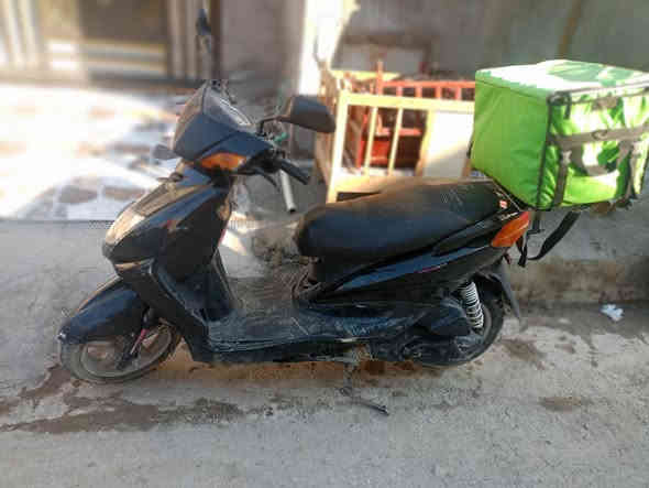 دراجة سكنز نضيفة لبيع أو مراوس كبير سعر 450رقم***********
