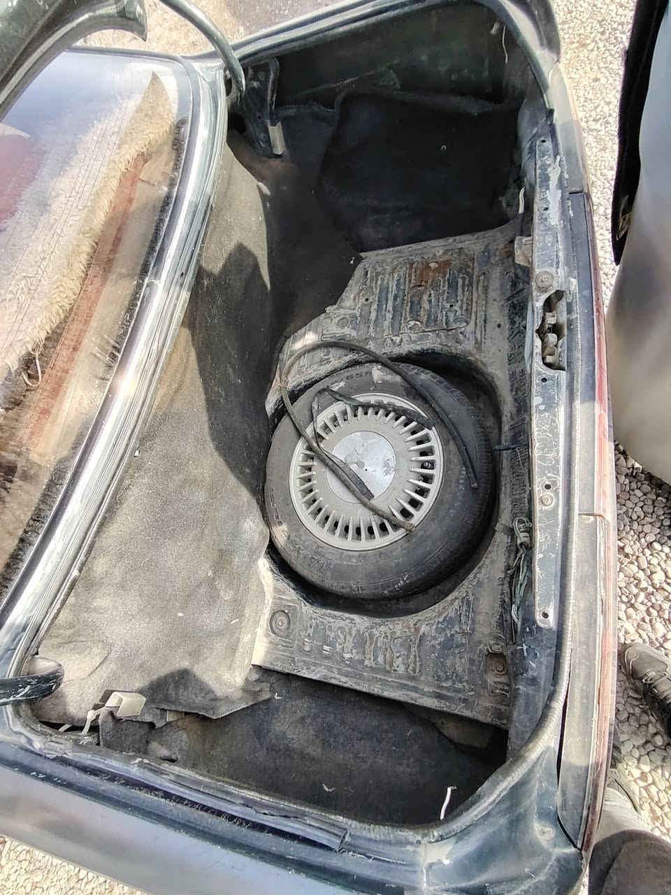 سلام عليكم بطه للبيع شرط التحويل بدون كص متصل محرك 2500 بي بدايه رخاوف شويه بس من تشغل الصبح رقم انكليزي صلاح الدين  لل 30 السعر 35 وبيها مجال ***********
