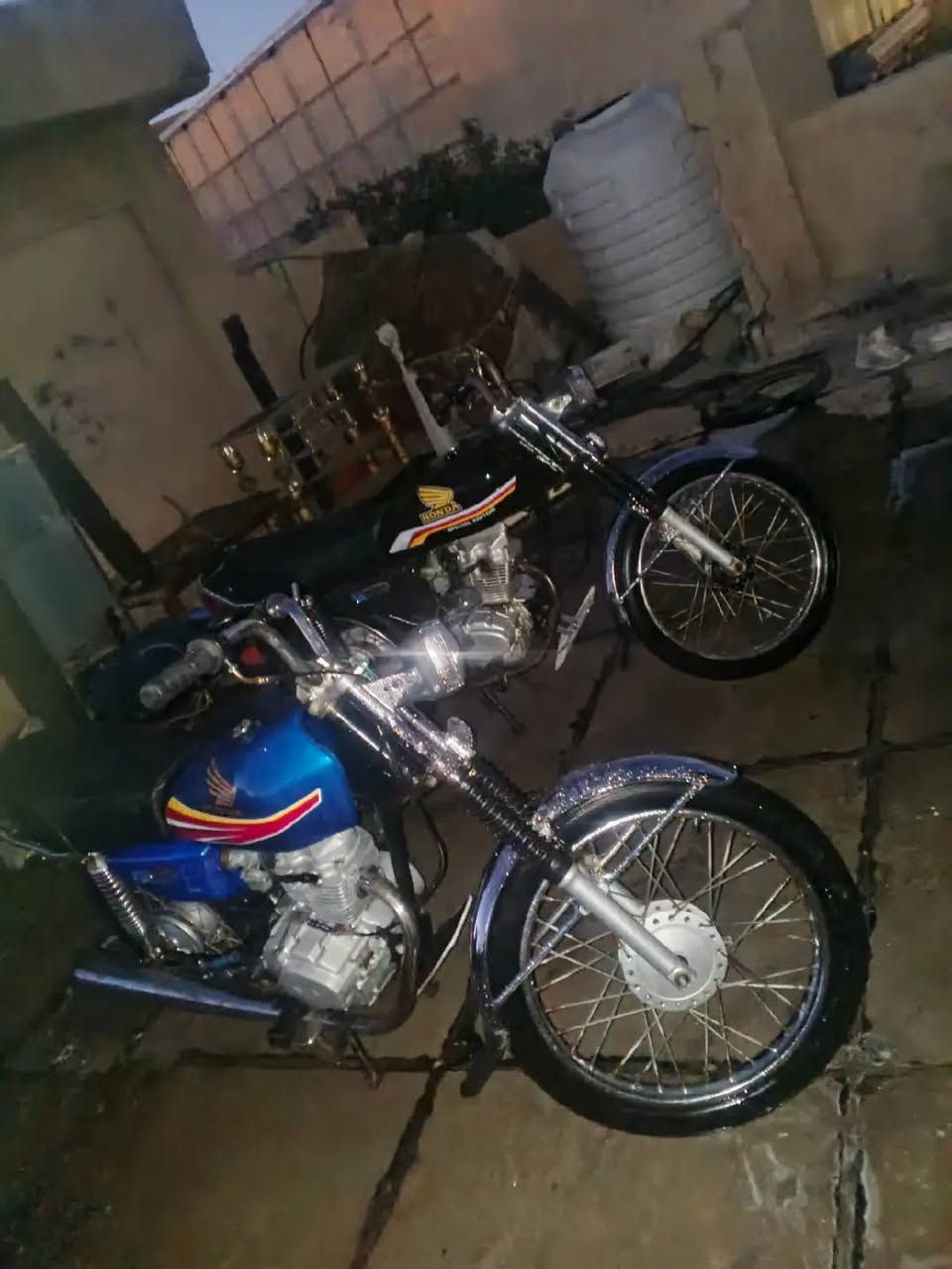 سلام عليكم دراجات نامات لبيع كلك كلك كلك عله 450 وبيهن مجال شغالات شرك لفحص ممكان ناصريه شموخ
دراجات نضاف هاذه رقمي راسلني واساب وسهله وما ردك 
رقم *********** بي واساب وخط شغالات ول شراي حطه عله راس
