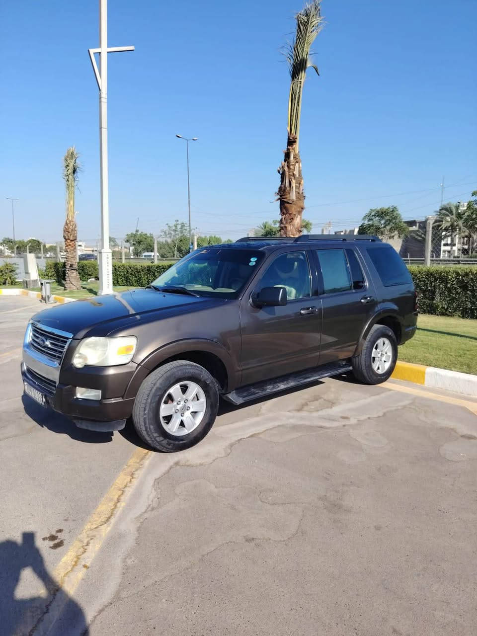 السلام عليكم
فورد 
Eplorer
2008
بيها البنيد مرشوش جارد
والجنطه مصبوغه 
مكان السيارع بغداد الغزاليه
منظومه بنزين جديده
زنون جديد
تبريد ثلج 
السياره كامله ونظيفه جدا
ماشيه ٢٠٠
السعر 95$
وبيها مجال مستعجل على البيع
***********
د يوسف

