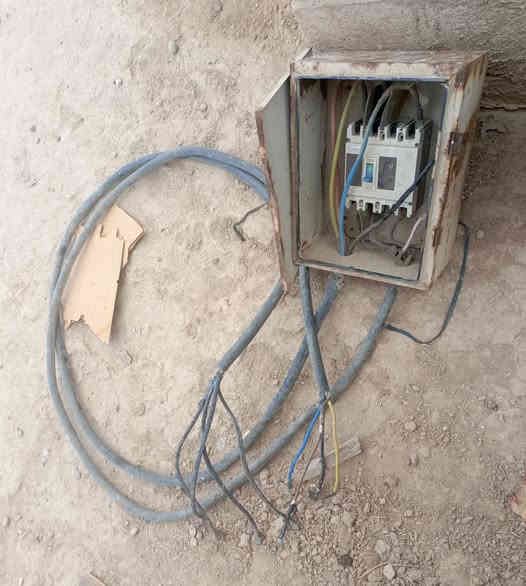 صندوق وقاطع وكيبلات للبيع
السعر خاص او اتصل
***********
