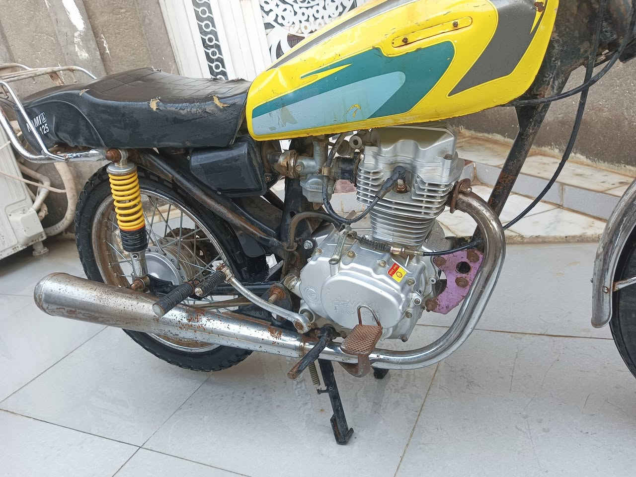 سلام عليكم دراجه كلك كلك للبيع محرك 2025 مبدل ولفات دراجه مرتبه ماناقصه شي سعر 375 وبيه مجال مكان شطره مستعجل عله بيعته رجائا الموشراي  والبياع شراي لايخابرني دوم  ***********  مامتواجد فيس فقط اتصال و واتساب
