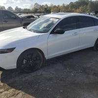 هوندا اكورد • ٢٠٢٤ • مزاد