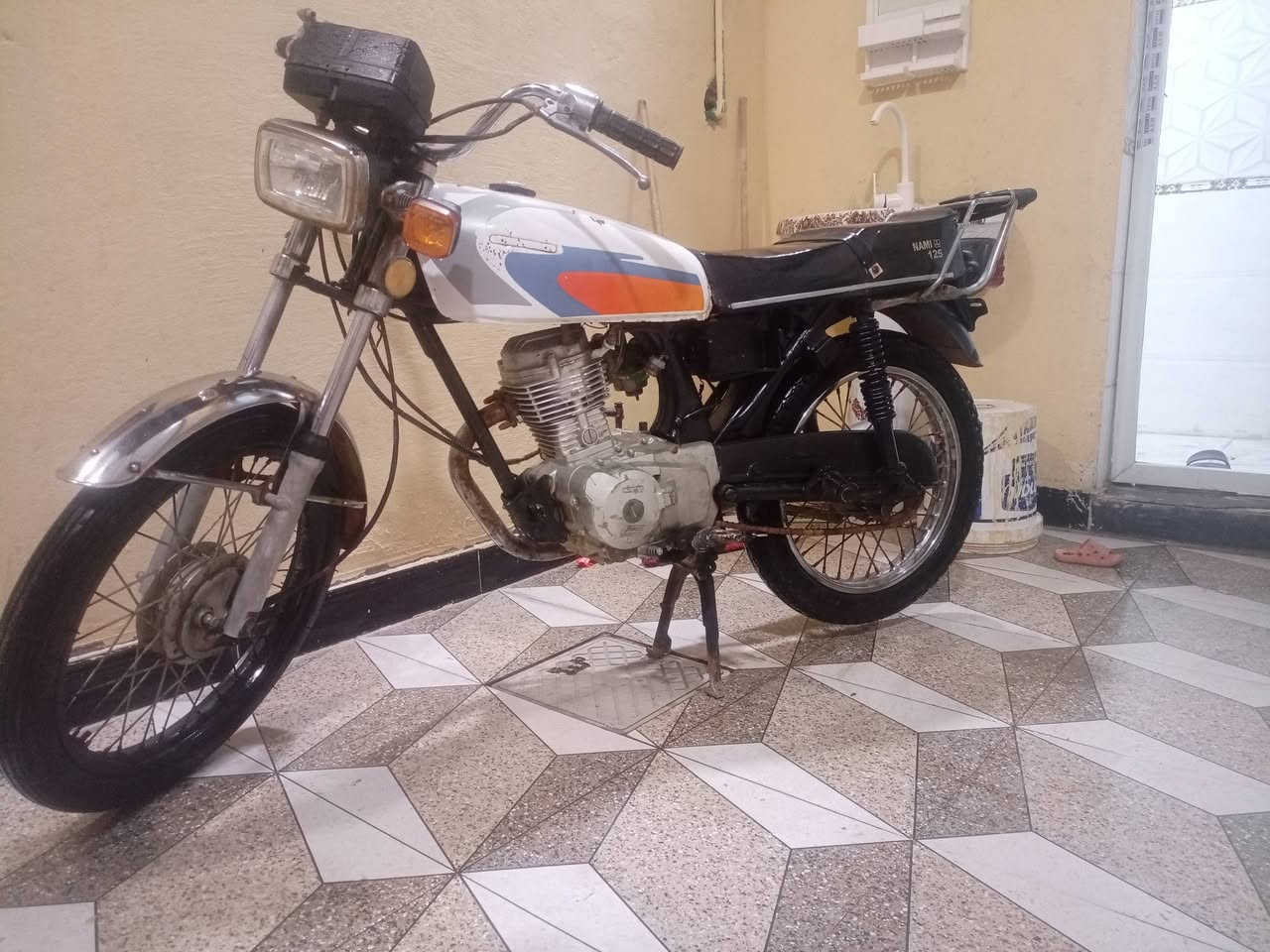 كلك كلك مكينه خرسه ونشطه كلش لا تبخير لا تنقيص شرط الفحص كامله عينه لايت اشاير كله شغاله 400 قفل ***********
