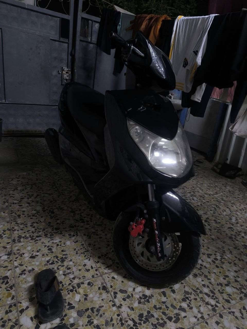 سلام عليكم سكنس فحل. ياباني خطين قبق نفخ
دراجه نكره بكل وقت مكينه ناعمه وبلاد مملعوب بيه دهن كله موتل وبانزين محسن كهربايات كله شغال اشاير لد زوج تاير جديد دبلات طسه حلوو مابيهة نقص فقط واقيه صالنصة اشوي مايعة وذيل بي كسر صغير باقي كله نضيف ماكاني بلديات قرب جامع سيد صلاح *********** تصل وبل خدمه
