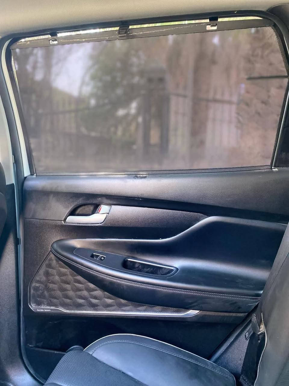 السلام عليكم للبيع سنتافي 

الموديل: 2022
حجم المحرك : 4 سلندر 2.5 
ماشيه: 15; /

(( السيارة. فحص مؤقت بسمي تترقم جميع المحافضات 

 فول مواصفات بنراما 

فتحة سقف بانورام
شاشه الكتروني لمس كبير 
بصمة تشغيل 
بصمة أبواب 
بردات ابواب 

تشغيل عن بعد 
صندوق شفط كهربائي 
كشنات امامي  كهرباء 
رادار أمامي تفاعلي (تحديد مسار)
رادار جانبي (نقاط عمياء) 
رادار خلفي (تحذير من الاصطدام) 
تبريد مركزي 
داتاشو  
شاحن هاتف لاسلكي 
كشنات امامي تدفئة و تبريد 
اوتو بريك امامي و خلفي و جانبي 
حساسات ( امامي و خلفية )
نظام سماعات (Harman kardon ) Android Auto Apple Car Play مانع انزلاق+ABS تحكم وضعيات القيادة comfort..sport..smart..eco..snow 
تحكمات استيرن 
ليد داخل 
و باقي المواصفات المعروفة 

(حادث بنيد. مبدل اصلي واملغ. معدل 
بدون دواخل باقي كفاله 

للاستفسار :
***********
(سعر خاص 
واتس اب موجود 
مكان السيارة. البصره قضاء القرنه .
