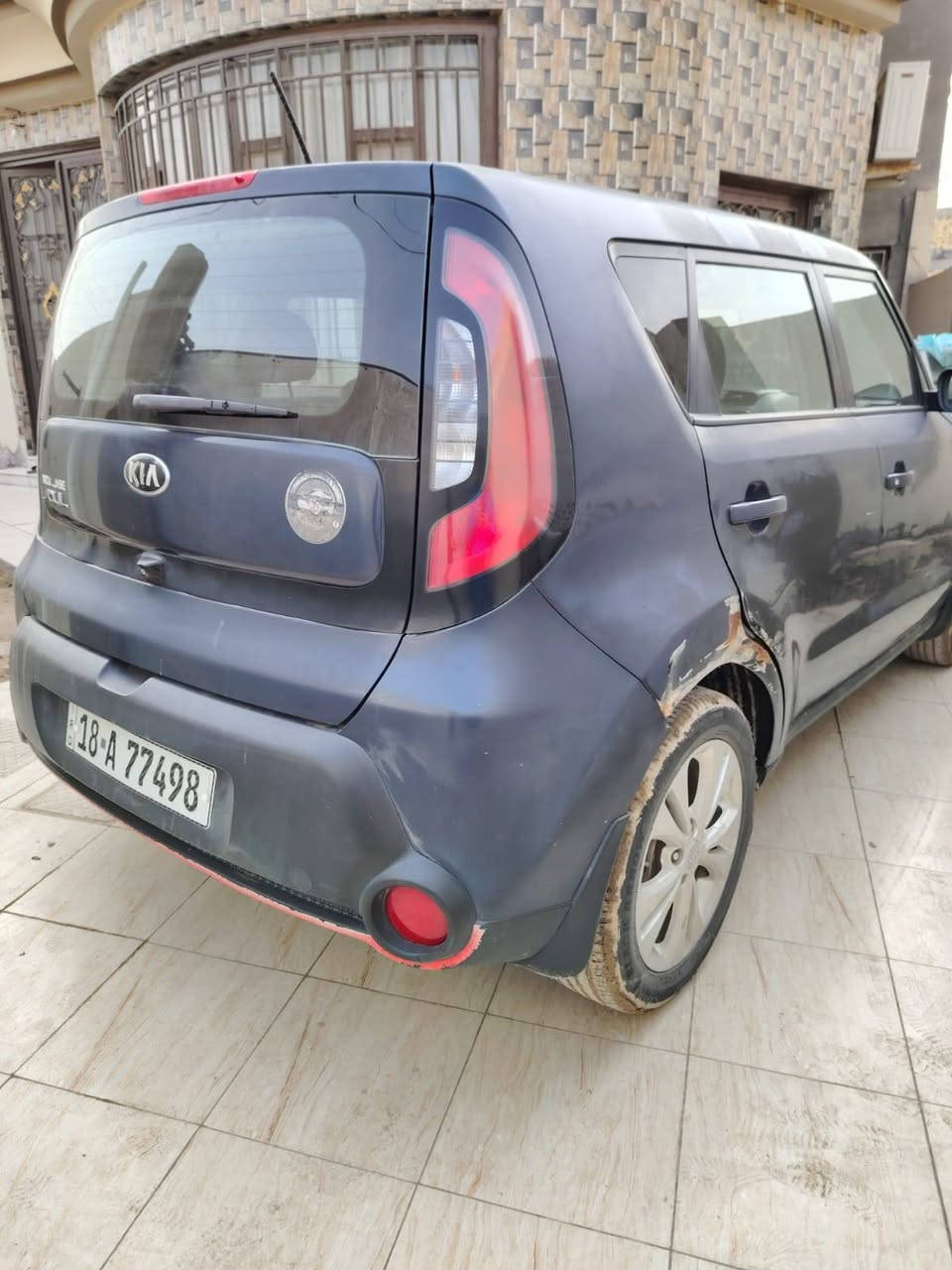 بسم الله الرحمن الرحيم
كيا صول موديل 2015 
حادثها باب وچاملغ خلفي ايمن 
السيارة بيها جراد 
حدادية 50%
مكان السيارة بابل / الحلة 
***********
السعر 95 ورقة وبيها مجال
