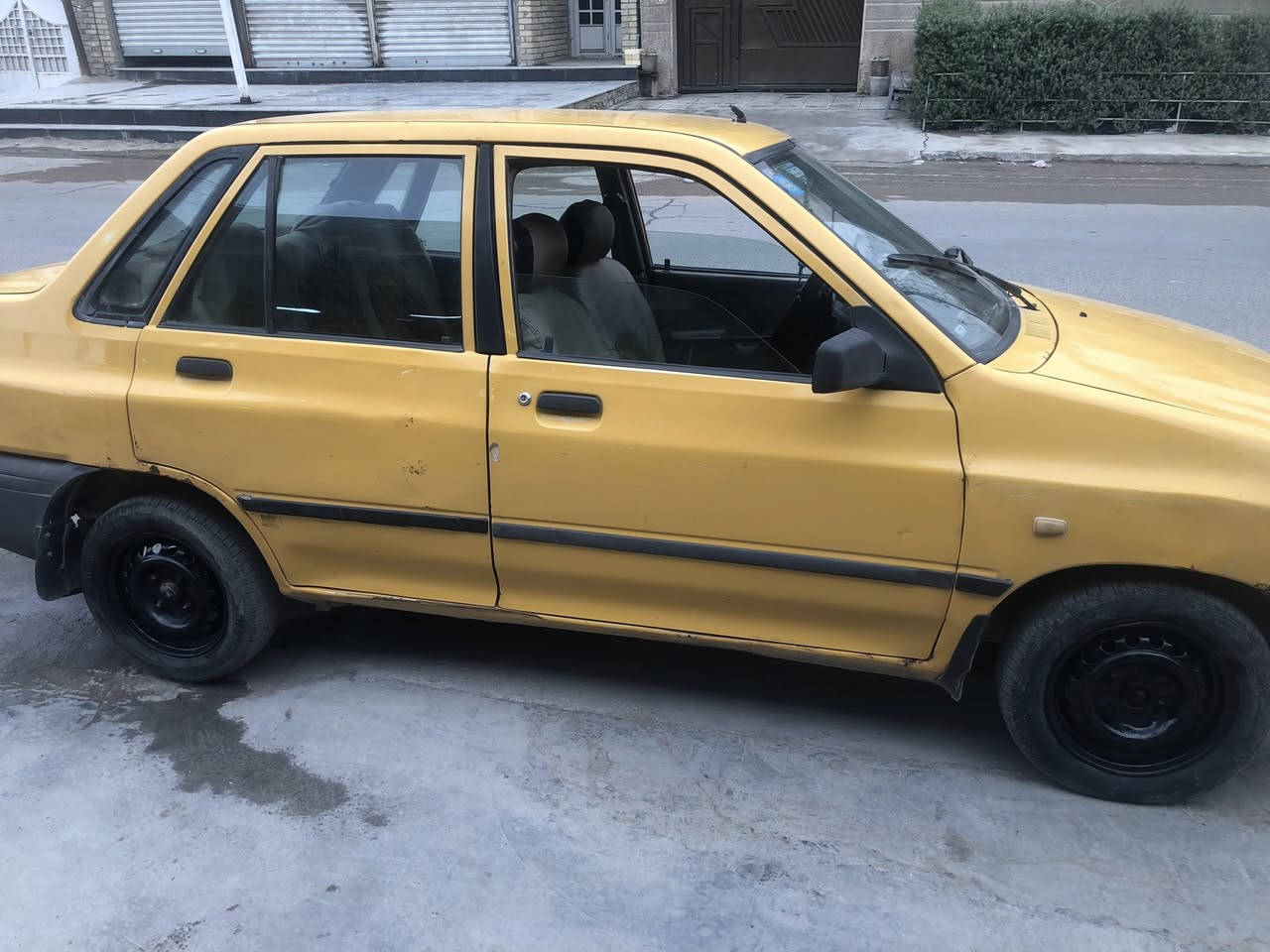 السلام عليكم سيارة سايبا موديل 13محرك وكير نضيفات الشواصي نضيفات والكشر هاي الصورة مالتة السعر 28
***********
