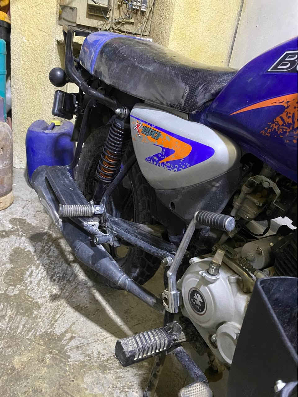 بوكسر جبلي مديل 22شكل 23للبيع 
مرقمة بغداد رقم وسنويه
شرط تحويل 
دراجه مكفوله مكينه مامفتوحه 
سعر مليونين وبيه مجال 
العنوان بغداد الدورة 
*********** Colombo, Sri Lanka
