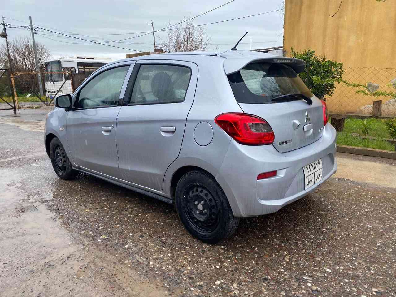 میراج مۆدیل ٢٠١٩ گیر تماتیک و چوار جام کارەبا و ئاوینە کارەبا و ABS و تراکشن و شاشە و کامیرا و سوکان فولیوم و تحدید سورعە سیارەکە بێ سبوغە دوو دەرگای لای سەکن بەبیلاد گۆرایە پێش و پشت کەپس پەرەشوت بەشەرت گیر و مکینە و تەبرید بەشەرت سەنەوی ٤ مانگ بەسەر چوە نرخی تەنها ٧٨ وەرەقە و کەمیک مجال شوین هەولیر *********** أربيل, العراق
