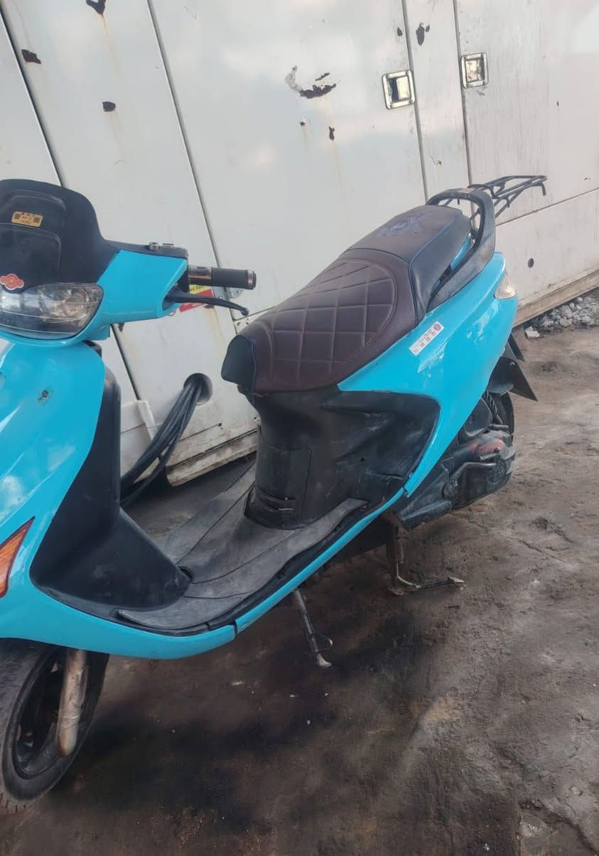 السلام عليكم مرخصت مدير لكروب عندي دراجه للبيع نضيفه متوازي عله بيعته 450 وبيه مجال *********** مامتواجد علفيس راسلني واتساب لو تخابرني
