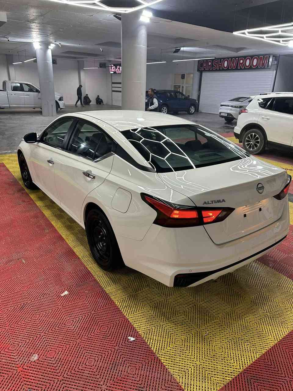 بدون دواخل بدون ارباگ 🔥
.
Altima S 2024 
.
ماشیە ٥٠ مایل
.
سیارە حادث خفیف بنید و جاملغ صبغ باب کلیر امریکا ،رقم شاصی:
1N4BL4BVXRN361967
.
سعر السيارة ١٤٩ ورقة 
.
***********
