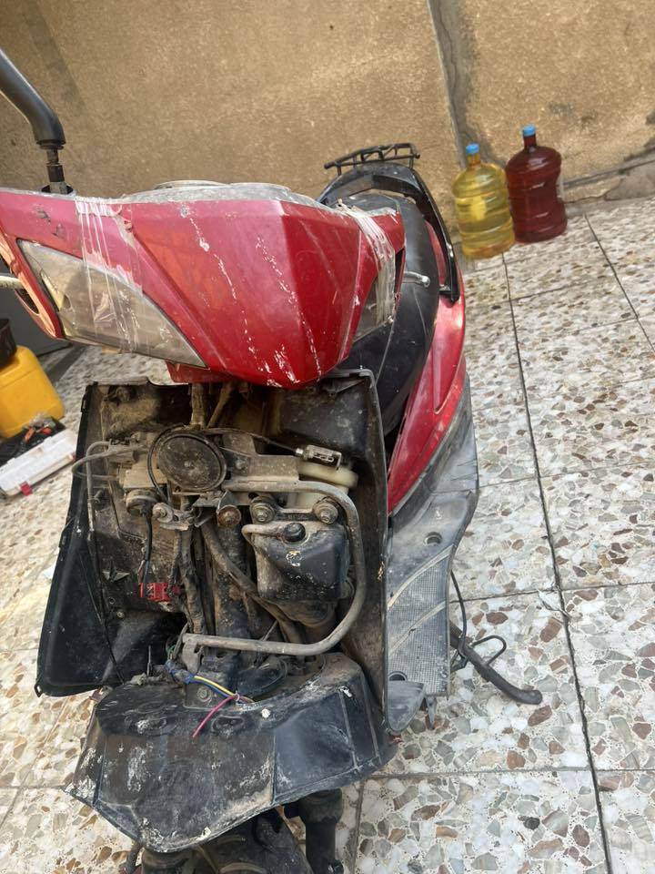 دراجة للبيع سكني فحل متروكة أبيعها ب250 بيها مجال بسيط مكاني  بغداد جكوك قرب عادل ماركت *********** بي وات ساب
