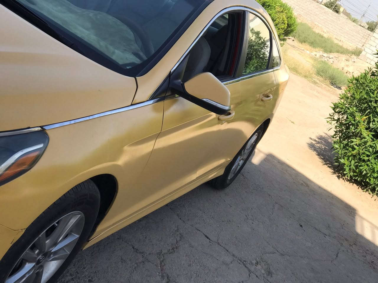 سلام عليكم سوناتا موديل ٢٠١٨رقم انبار تحويل ثاني يوم مصفره من كلشي محرك جديد كهربائيات كله شغله صدر جديد تبريد ثلج🧊 سيارة جاهزة بيه ضربه بتكمه من يم جهت راكب فقط والباقي بلاد 
سعر ٩٠ وبيه مجال 
مكان الانبار الكرمه 
***********
