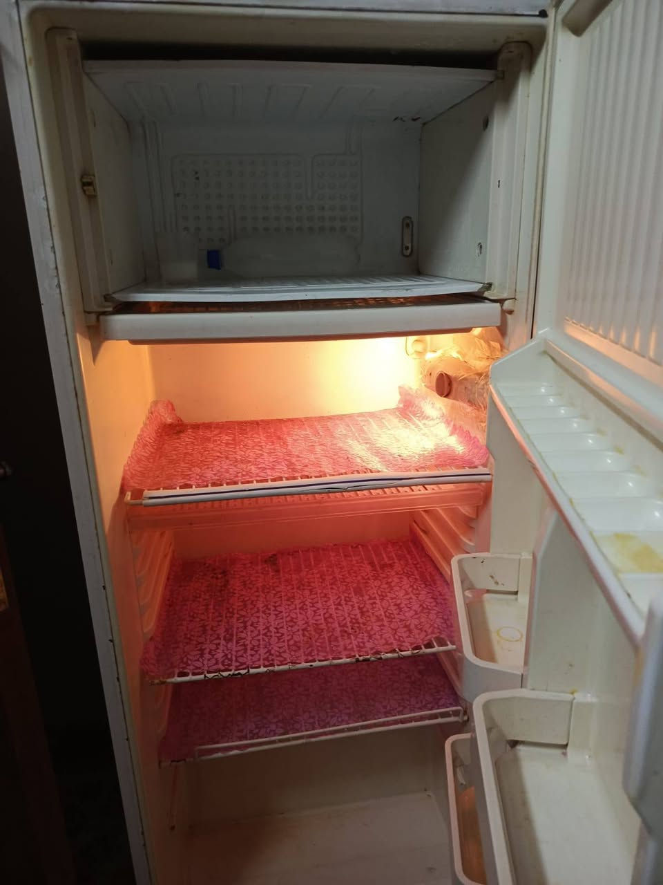 ثلاجه شغاله شرط فحص السعر 100 وبيها مجال
اي استفسار راسلوني خاص ادزلكم رقم صاحب هذا ثلاجه


**إذا كنت صاحب هذا الإعلان وتريد حذفه لأي سبب، رجاءا أرسل رسالة إلى الدعم الفني**