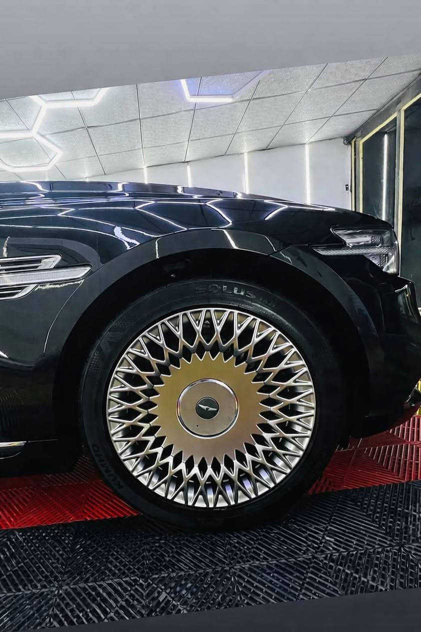 جنيسز موديل 2019 g90 vip باب طويله تكمه محرك 5000 ماشيه 70000 الف كيلو وارد كوريا  صبغ جاملغ خلفي السائق سياره رئاسيه فول فول دخول جديد رقم بغداد مكان السياره الديوانيه  السعر 395 وبيه شويه مجال للشراي  ***********
