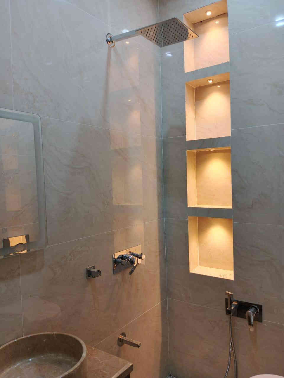 اللهم صلي وسلم على نبينا محمد
صلاح الدين 
مروان الجنابي ***********وتساب
