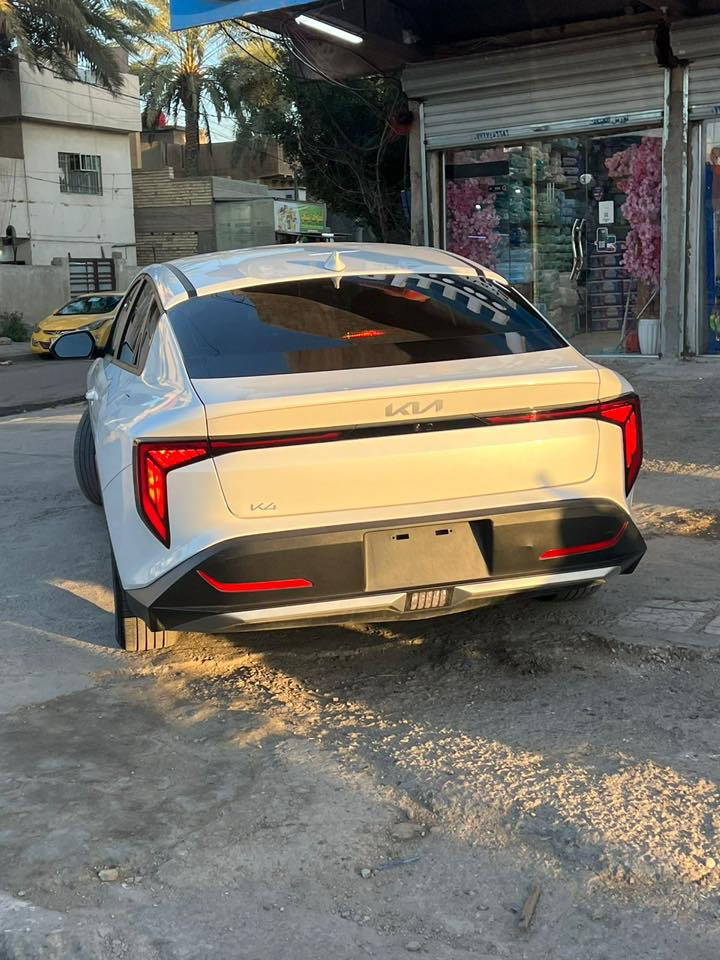 سلام عليكم للبيع فقط 
كيا K4 موديل 2025 وارد امريكي 
ماشيه 30الاف حادثه بنيد وخشم جاملغ 
ايرباك فط دركة 
ليبل واحد 
صبخ بنيد وخشم جاملغ 
 مواصفاته 
بصمه +بصمه ابواب وتشغيل عن بعد 
محرك الفين 2000 دوش 
شاشه كبيره متصله عداد دچيتل 
كامره دواره 
رادارات امامي وخلفي وجانبي نقطة عمياء 
لايت عدسات +لد نهاري بكلايت لد 
وظعيات قياده ٢
تحكم استيرن جهتين كروز سرعه مثبت سرعه مانع انزلاق 
منافذ شحن خلفيه 
سياره دخول جديد وترقيم جديد 
مكاني بغداد الدولعي 

الاتصال 
 
  ***********
