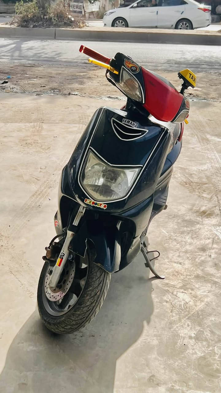 سكنس نثيه وارد كوري 140 كفرات شويه تعبانه وناقصه هندر وشوته فقط  لايتات زنون عالي ناصي هورن عالي نكره سلف كهربايات كلها شغاله اشاير بك لايت 350 وبيه مجال قليل مكاني بغداد باب معضم او مراوس حسب القناعه ***********
