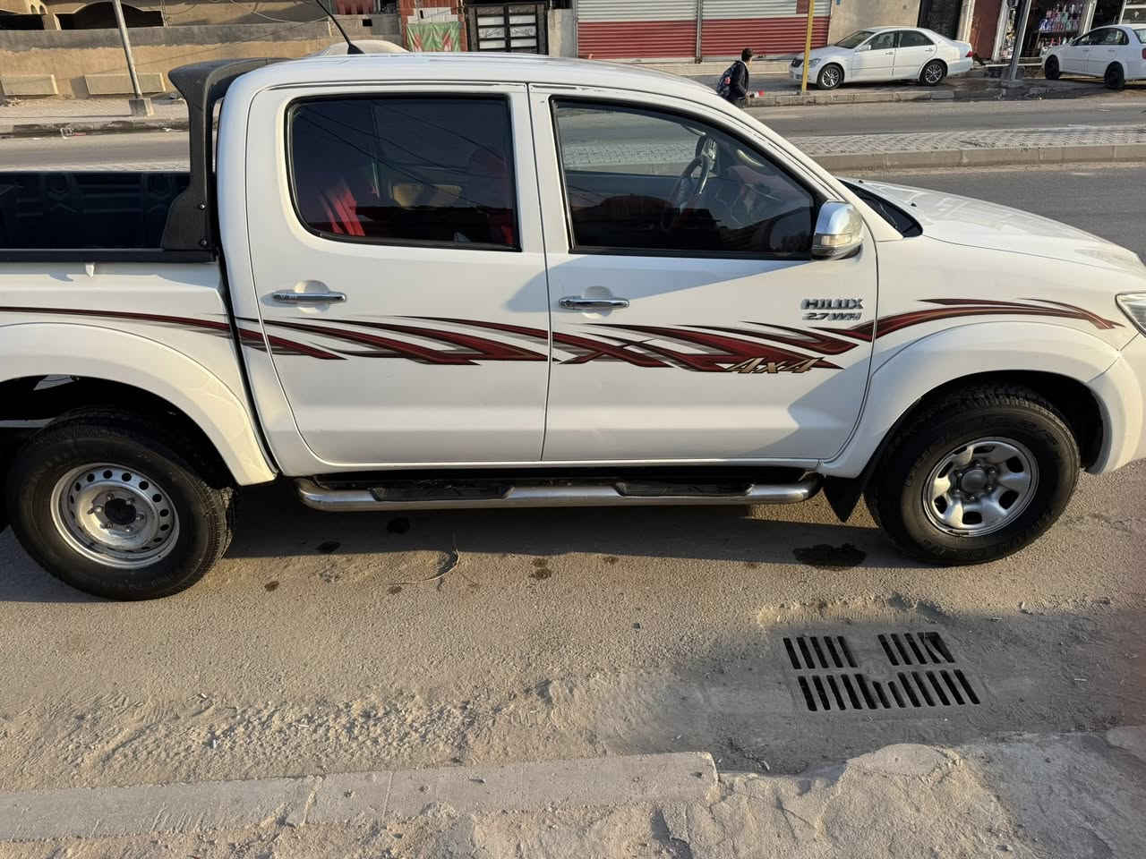 بيكم مديل 2014 مكفوله من الضربه والتبديل سياره جاهزه حداديه تبريد كير رقم الجديد وكاله مجانيه بيه خيط تبخير في المكينه وبارد باب السايق والباقي كله مكفول مكاني البصره السعر 210 وبيه مجال رقم الهاتف /***********
