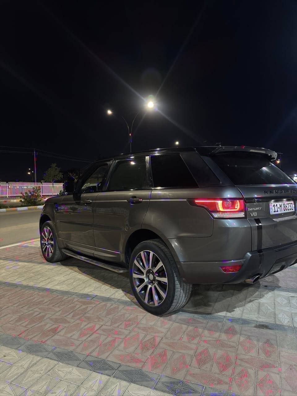 السلام عليكم رانج روفر سوبرجارج للبيع او مراوس تاهولاندكروز ***********
