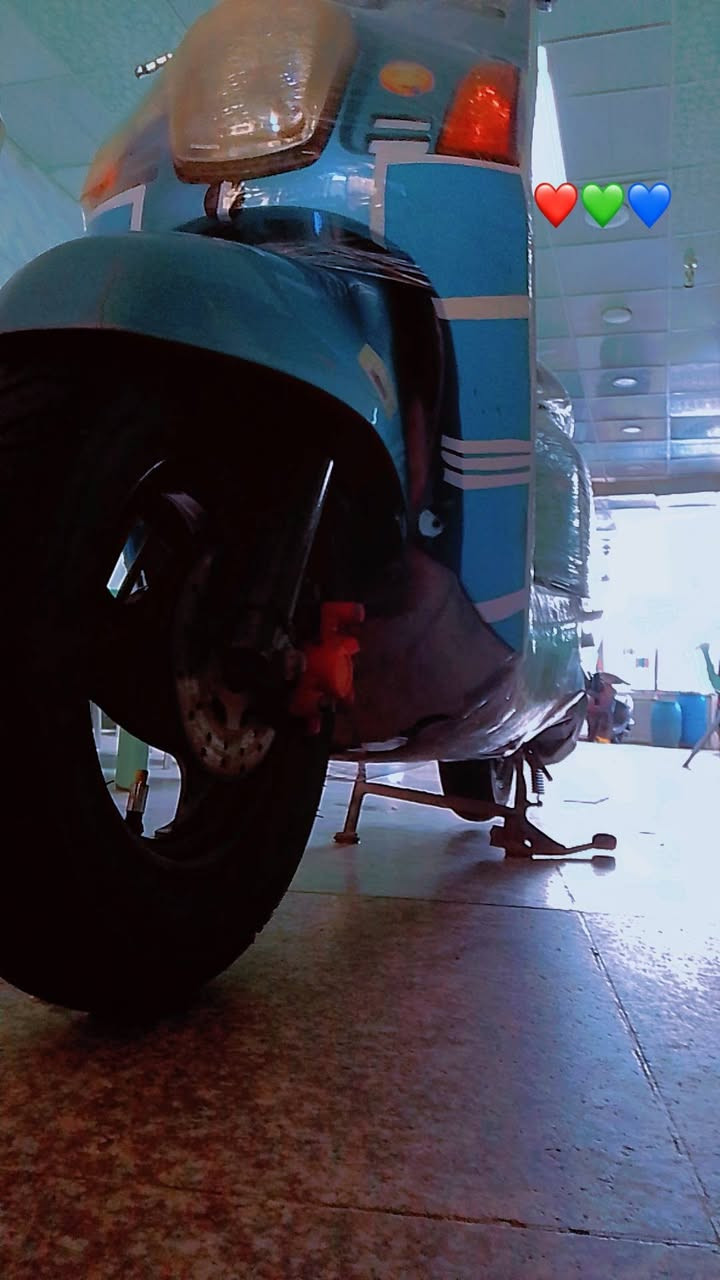 السلام عليكم حبايب ماكس بوليسي مكينه مكفوله للبيع مكان حله سعر 750وبيها مجال قليل رقمي ***********
