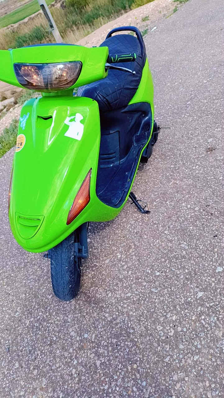 سلام عليكم شباب دراجه فراشه فحل  الون اخظر للبيع مكينه لاتبخير ولا تنقيص   مكينه خرسه شرط  كلشي ماعايزه دراجهه
كهربائيات شغاله باتري جديد    لايت اشاير بك لايت كلها شغاله  الدراجه نكره سلف  مكينه خير من الله 
مكان الدراجه 🏠 الديوانية 
قضاء غماس 
 السعر💵 350 وبيهامجال للطيبين 
للاستفسار اكثر اتصل وبيك خير وتدلل  ***********
