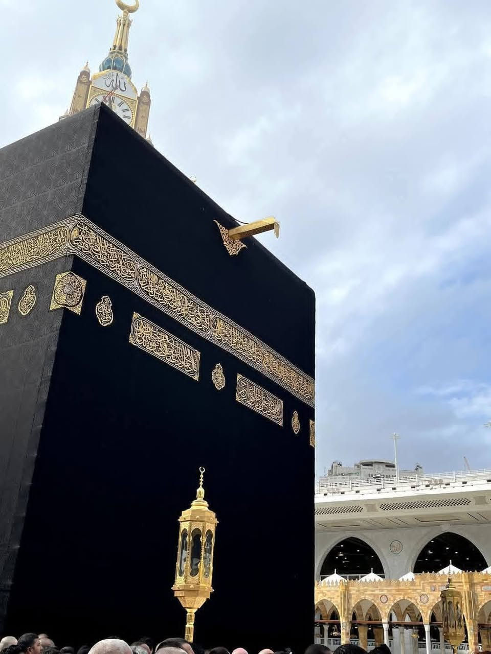 ✨ بالأقساط – بدون فوائد ✨
يُقدّمها مكتب الحارث للحج والعمرة لخدمة ضيوف الرحمن
📢 يعلن مكتب الحارث للحج والعمرة
عن فتح باب التسجيل لبرامج العمرة
بالأقساط الميسّرة وبدون أي فوائد
تيسيرًا على المعتمرين وخدمةً لزوّار بيت الله الحرام.
🕋 البرنامج الأول
🏨 السكن:
▪️ المدينة المنورة: المنطقة المركزية
▪️ مكة المكرمة: العزيزية
(فندق كابتل جيست – قرب المسجد القطري)
✈️🚌 خيارات الذهاب والعودة:
1️⃣ الذهاب جو ✈️ | العودة بر 🚌
💵 850 دولار
2️⃣ الذهاب بر 🚌 | العودة بر 🚌
💵 750 دولار
📄 المطلوب فقط للتسجيل:
▪️ جواز سفر
▪️ صورتان شخصيتان
▪️ كي كارت الرافدين
📞 للاستفسار والتسجيل:
☎️ ***********
☎️ ***********
