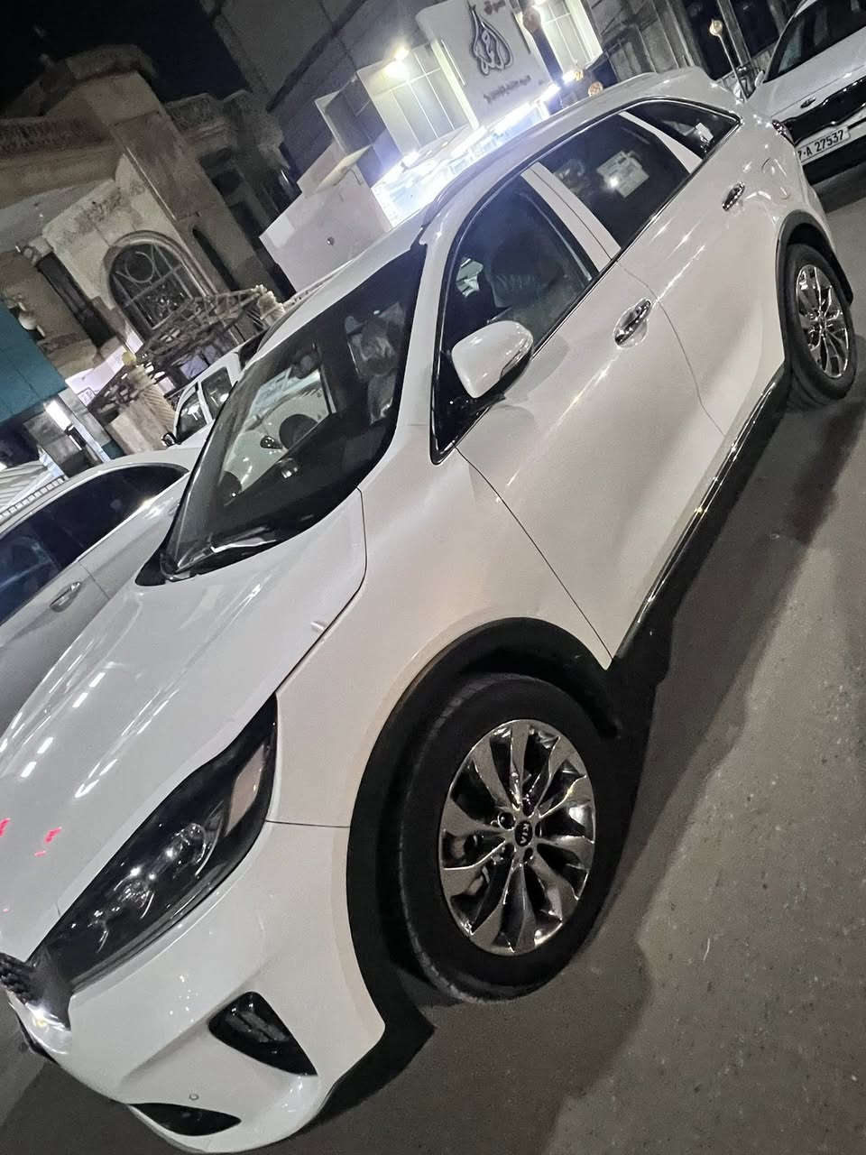 السلام عليكم 
سورنتو 2019 خليجي مكينه 6سبعه راكب رقم مثنى ماشيه 80 الف 
بيها صبغ مثل ماماشر بصوره سياره ع وضع شركة مااعايزه كلشي مكاني السماوة سعر 235 بيها مجال 
***********
