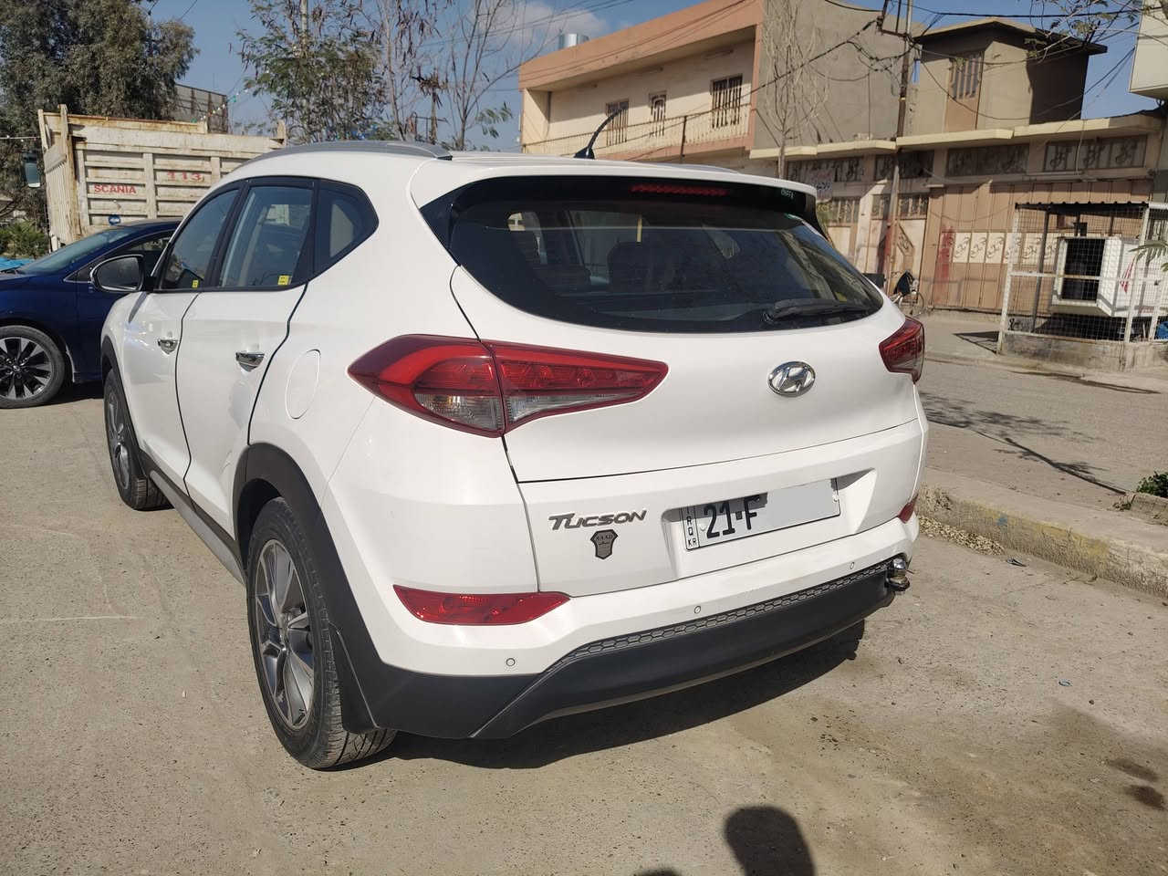 توكسان 
موديل 2018 ماشي 98,000km فقط بيه شبر كات بلا صندوق سياره جاهزه وغايه سنويه 30 وسعر 195 ورقه قابل شويه معامله للتواصل (***********) واتساب أو على رقم
