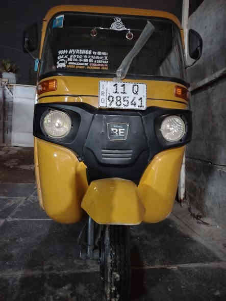 سلام عليكم تكتك لبيع 21 رقم وسنوية بسمي وتحويل ثاني يوم السعر 7800 وبيهة مجال مكان بغداد حي النصر رقم ***********
