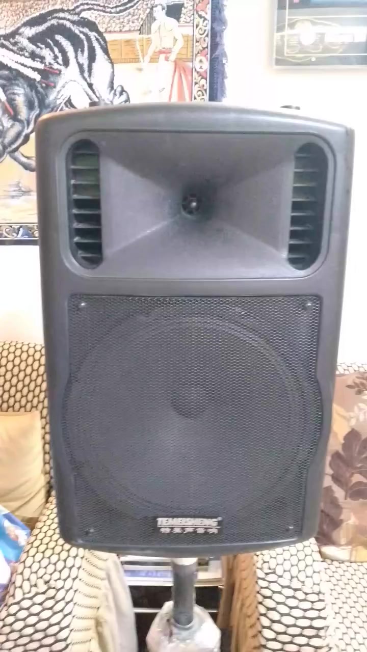 سماعه دي جي ام بي 3 شغاله كهرباء وشحن تفاصيل داخل الفيديو اللي بالمنشور اللي يفيده مراسله


**إذا كنت صاحب هذا الإعلان وتريد حذفه لأي سبب، رجاءا أرسل رسالة إلى الدعم الفني**