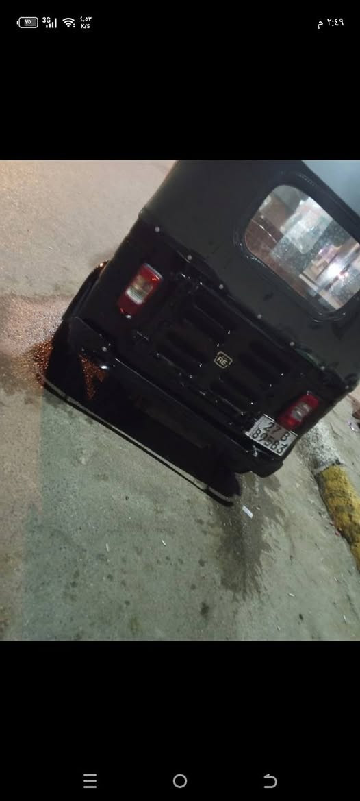 عليكم تكتك للبيع موديل 17 تكتك حلوه ونضيفه مجهزه علا ايدي محرك مال واحد وعشرين مرقمه سنويه لوحات بسمي مداور ثاني يوم كشرته شوفت عينك نضيفه شراي يتصل *********** مكاني غراف /%
