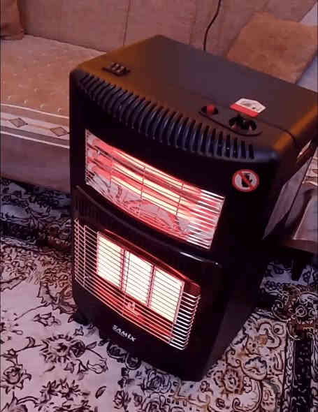 مدفأة غازية وكهربائية ماركة SAMIX

🖋️تعمل على الغاز والكهرباء
🖋️تدفئة سريعة مع أداء عالي
🖋️ثلاث شمعات للتشغيل على الكهرباء
🖋️زران للتحكم بتشغيل او اطفاء شمعات الكهرباء
🖋️ثلاث درجات للتشغيل عن طريق الغاز ( منخفض, معتدل, مرتفع )
🖋️مكان مخصص لتخزين قنينة الغاز داخل المدفأة
🖋️خمس عجلات لسهولة الحركة
🖋️ضمان لمدة سنة من تاريخ الشراء
🖋️اعلى حد لاستهلاك الغاز: 290 الى 110 غم في الساعة
🖋️الطاقة الكهربائية: بين 400 - 800 - 1200 واط اعتمادا على عدد الشمعات
🖋️أبعاد الجهاز: 69  41  34 سم

السعر 77 الف
توصيل 3 الاف لجميع المحافظات🇮🇶
للحجز راسلونا📲
واتساب ***********
