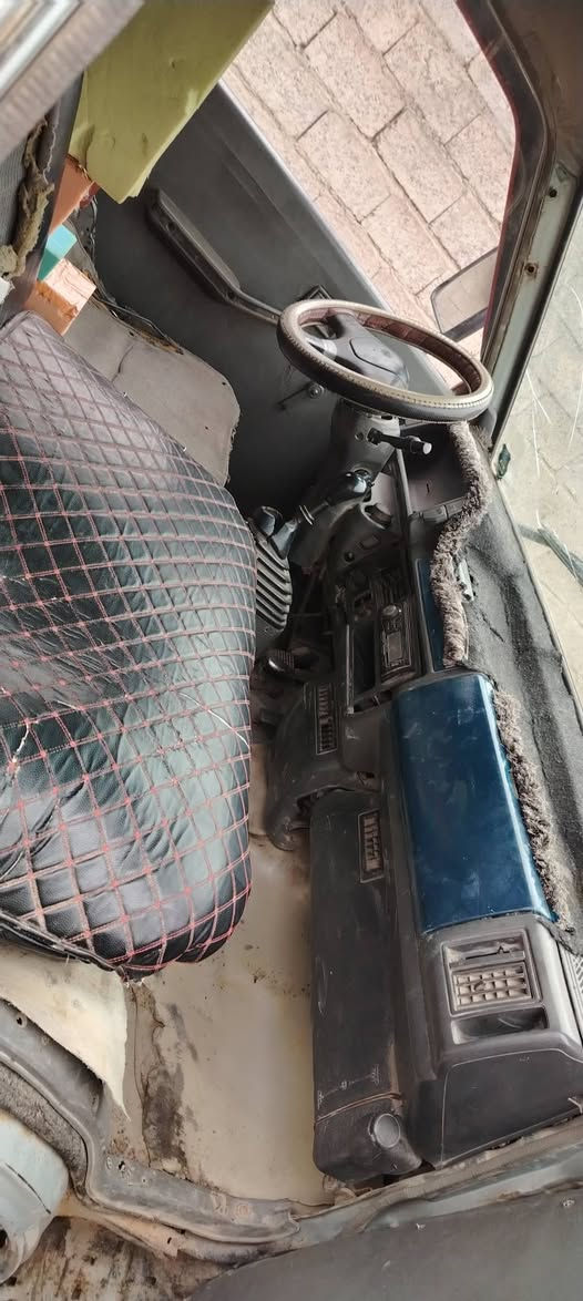 السلام عليكم كيا بستا للبيع موديل 94  رقم ديالى سنويا مجدده لل 29 شهر 11 في 8مشروع وطني سياره مكفوله من  كير اكسل محرك وشاصي ورقم شاصي واضح تخم تاير ودوشمة جديدة السعر 30 بيهة مجال الاستفسار عن هذا الرقم ***********
