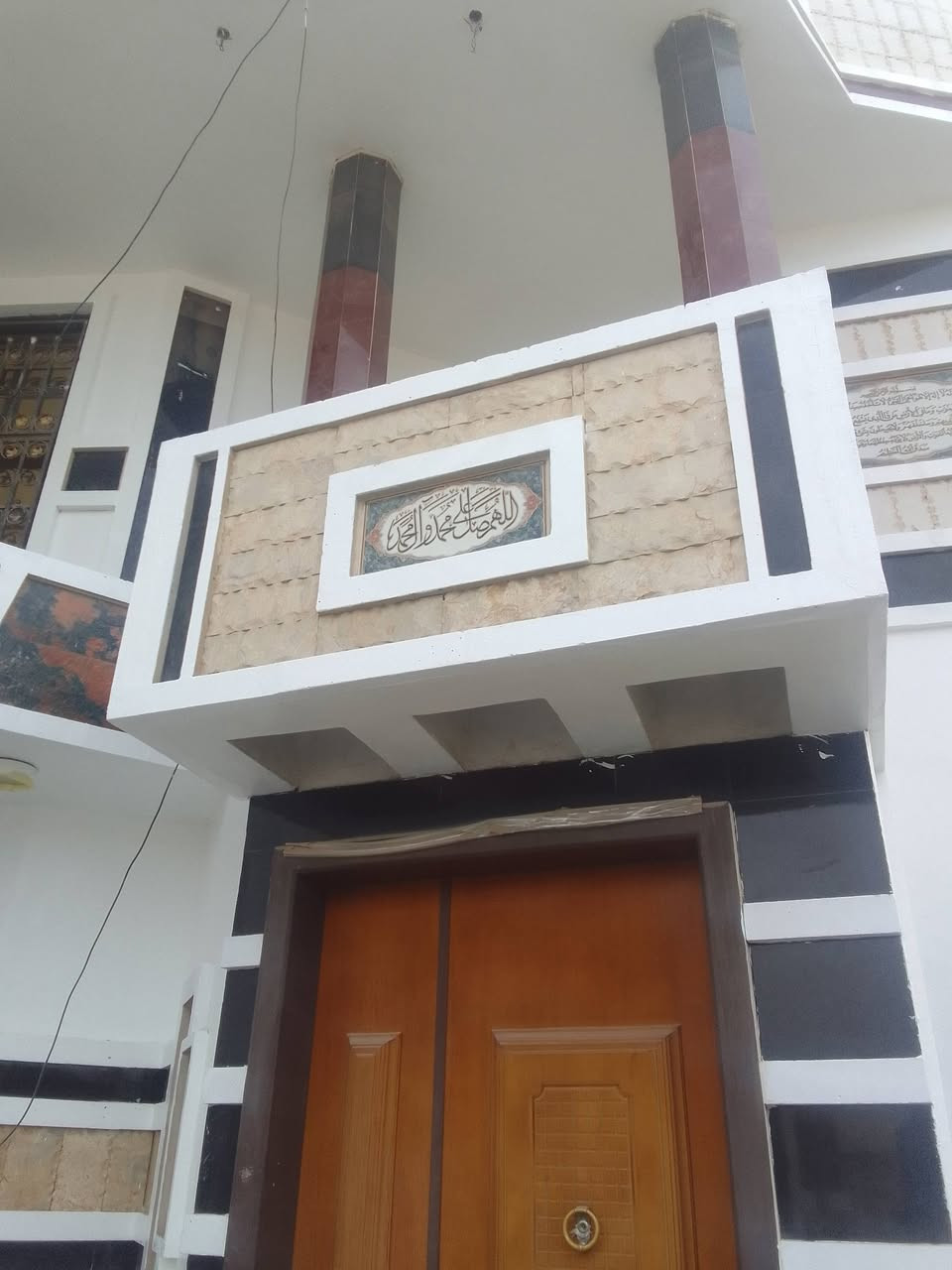 السلام عليكم صباغ متفرغ وهذه رقمي ***********
