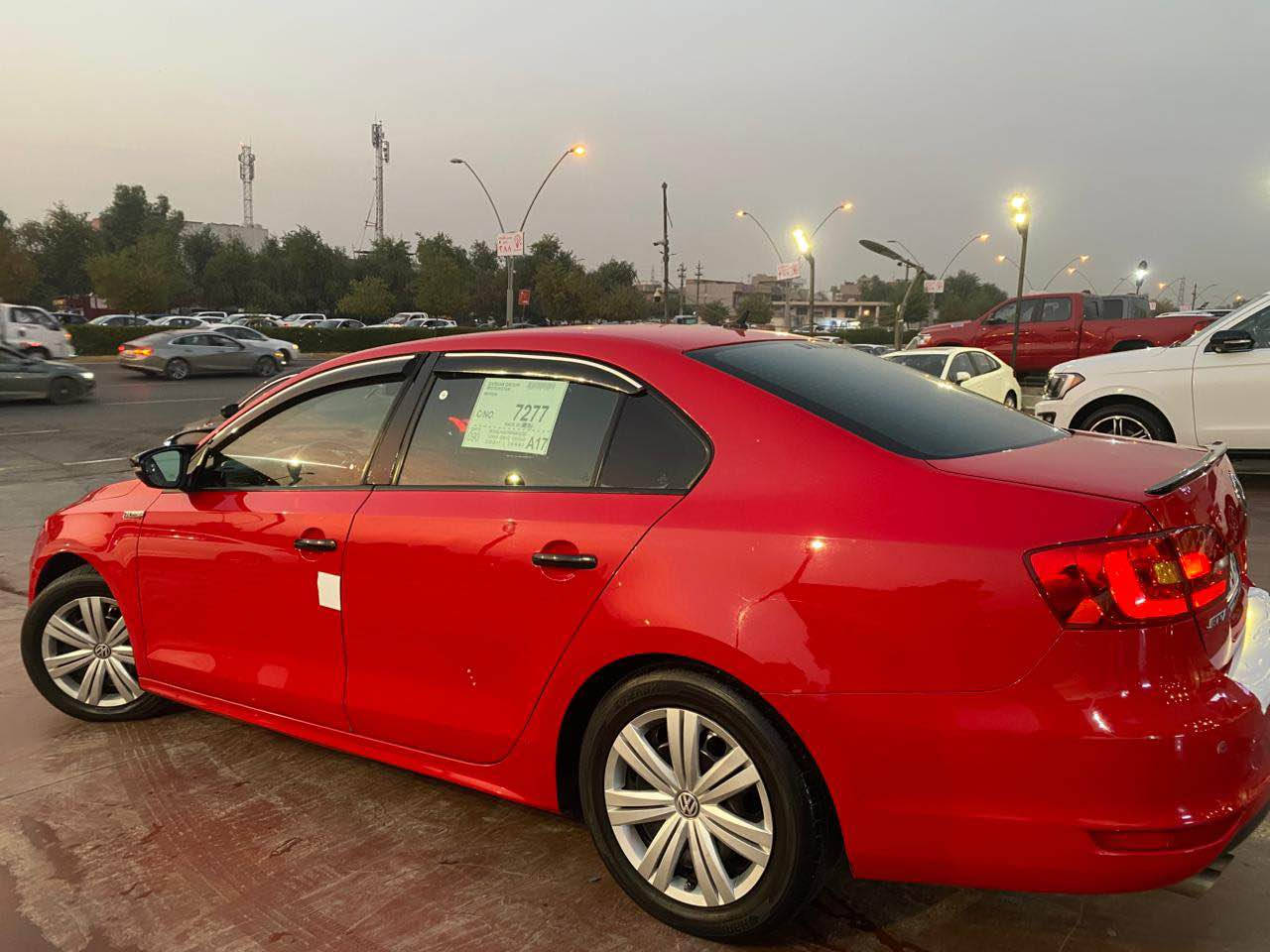 السلام عليكم 
جيتا 2015 خليجي
محرك 2000 تنفس طبيعي
شاشه كامراه حساس كروس سرعه جام اوتو 
مكفوله السياره من فتح المحرك والكير والصبغ 
ماشيه تقريبا 124
السعر 129$
رقم التلفون ***********
***********
مكان السياره بغداد زيونه أربيل, العراق
