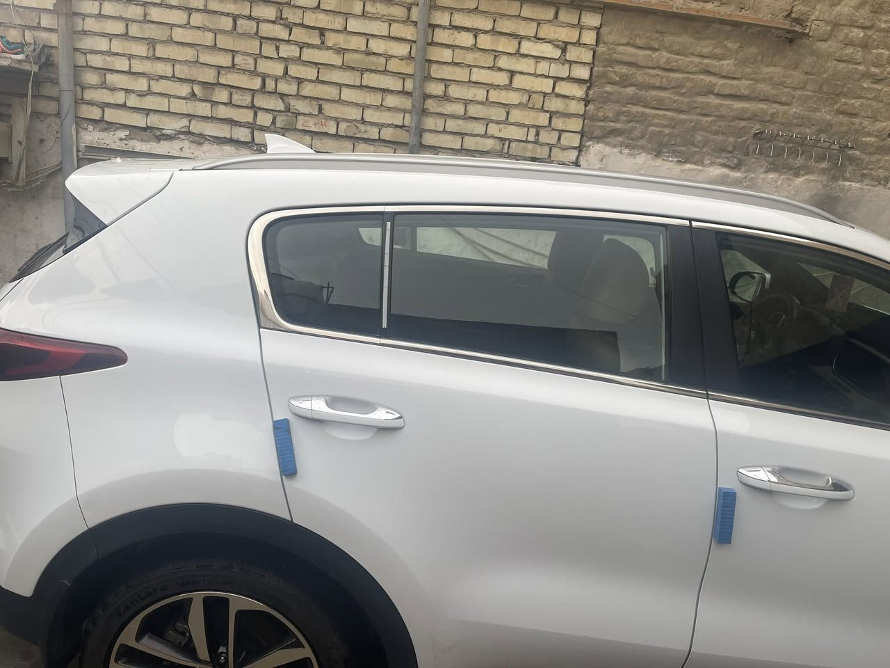 كيا سبورتج 2020 بسمي رقم بغداد بيه ربع دعاميه الاماميه مصبوغه  سعره 205 ***********
