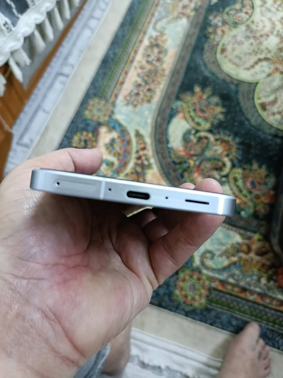 مراوس ب بايفون 13 برو ماكس
للبيع 400 قفل 
سامسونك A56 ذاكره 256 عشوائيه 8 مع كيبل الاصلي مستخدم نضيف كلش 
كربلاء الملحق ***********
