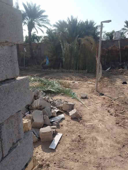 سلام عليكم بيت زراعي للبيع قرب مدرسة اليعربيه مساحته 200متر مبني بيه غرفتين وسياج وصحيات بناء جديدسعرة 35وبيه مجال لاستفسار ***********
