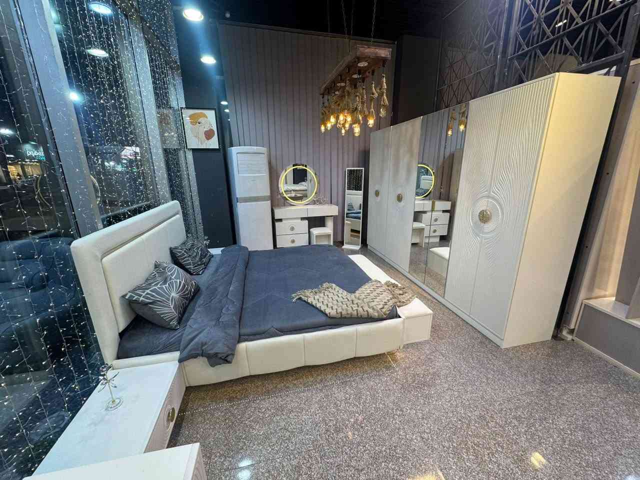 🛏️ موديل يلدز
 • عدد القطع: 10
 • الكنتور مع الملحق: 310
 • السرير مع الكومديات: 320

📩 للطلب أو الاستفسار: راسلوا الصفحة أو تواصلوا عبر الرقم:
📱 *********** (واتساب متوفر)

⸻
