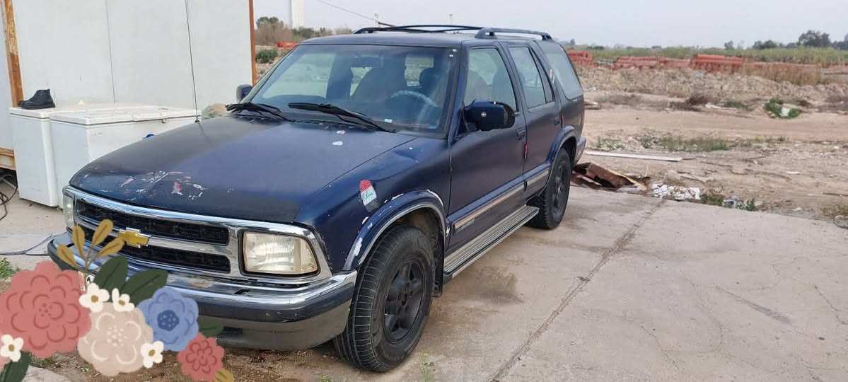 سلام عليكم كل عام وانتم بالف بالف خير بلابزر جيمي موديل 2000 رقم جديد بغداد انكليزي مكينه وكير نضيف تبريد شغال تخم تاير صدر نضيف كهربائات شغاله مكاني بغداد السعر 35 ***********
