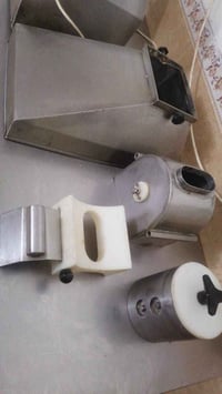 شباب مكاين للبيع ستعمال قليل المثرامه مال فلافل وياه طباخ كامل سعر خاص...