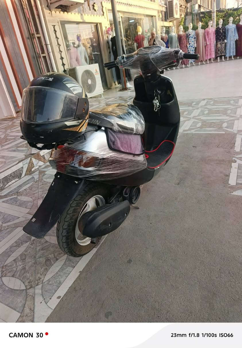 السلام عليكم متاح مطور بوتي
اكسن مابي ونه شاصي شرط محرك نضيف 
االسعر ٢٧٥ وبي مجال بسيط،،***********🌹***********
